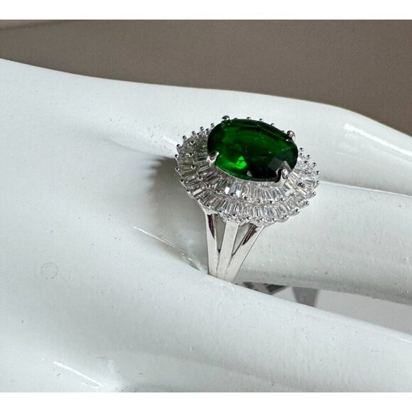 Cate D'Argent Green Stone  Sterling Silver CZ Larg Coctail Ring 9 - Picture 1 of 11